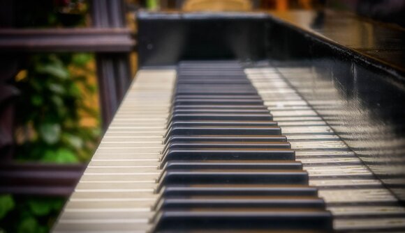 Recital: Women’s Love and Life