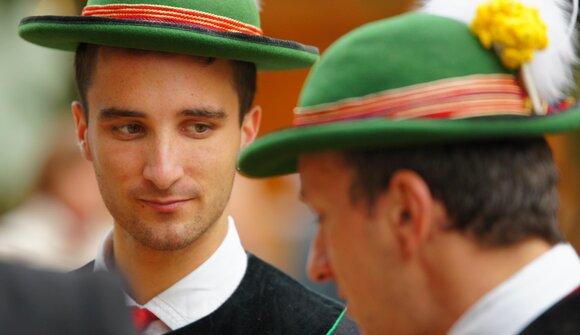 Serata di ballo con i gruppi folk