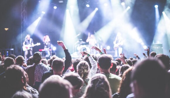 The Ultimate Kitchen Rave - DJ Passout