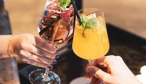Emmi’s Cocktail Club