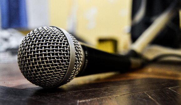1. Caffè culturale- Poetry Slam
