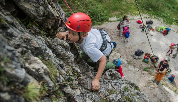 Kids Active: Brave mountain climbers