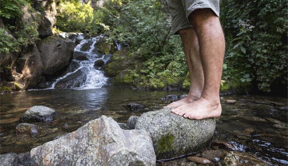 Kneippen am Wasserfall
