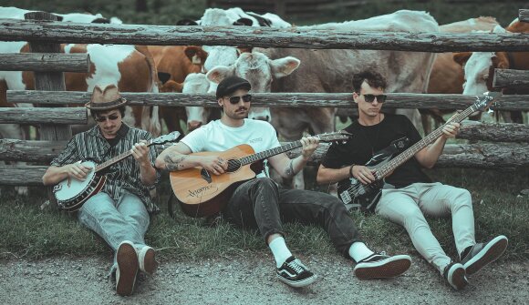 Castle beats - The Flatmates in concert