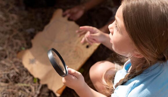 Kinderschatzsuche durch Naturns