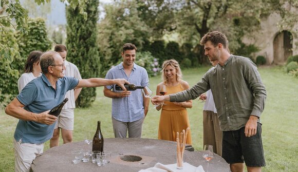 Vinosophical guided tour: Kränzelhof