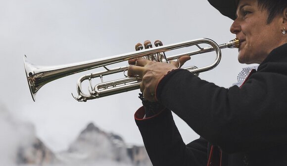 Cantando e suonando per rifugi