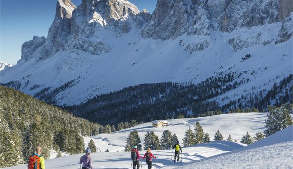 Escursione con ciaspole Val di Funes
