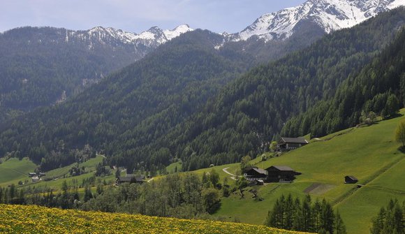 Festival at Fundres/Pfunders