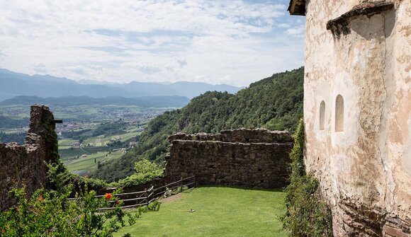 Burgenwanderung im Überetsch