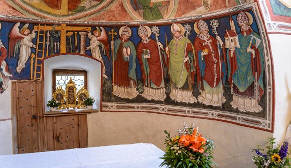 Affreschi, cappelle e storie