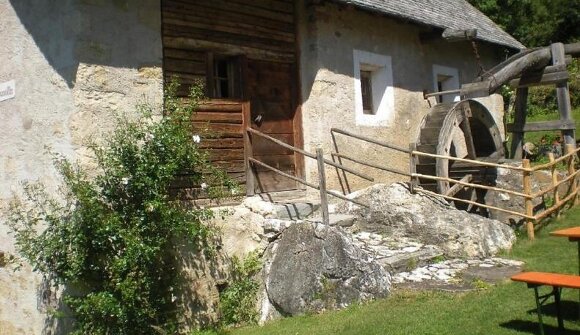 Feast at the Moar Mill