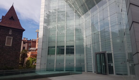 Conversazione: BB + Lydia Ourahmane