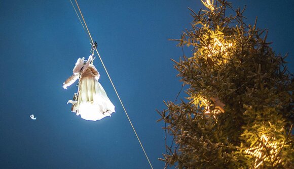 Gassladvent: A Weihnachtsengele kimmp