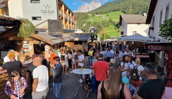 Festa del paese a Funes