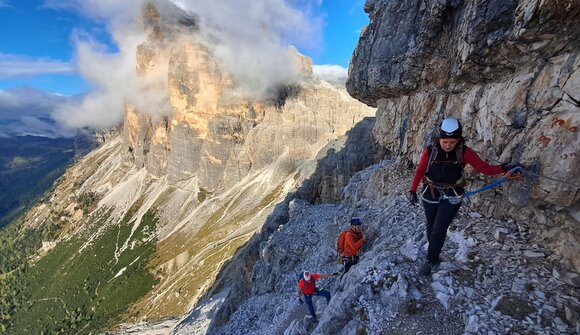 Easy Day Trips: Via ferrata a Cortina
