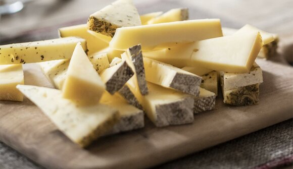 Mountain cheese fondue
