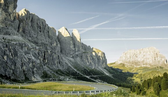 Dolomite round trip – majestic rocks
