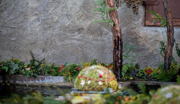 Traminer Adventbrunnen