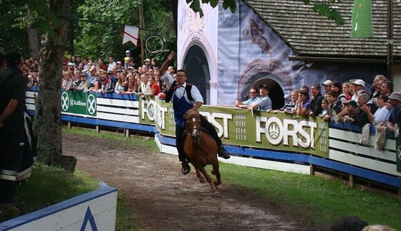 Qualifications: O. von Wolkenstein Ride