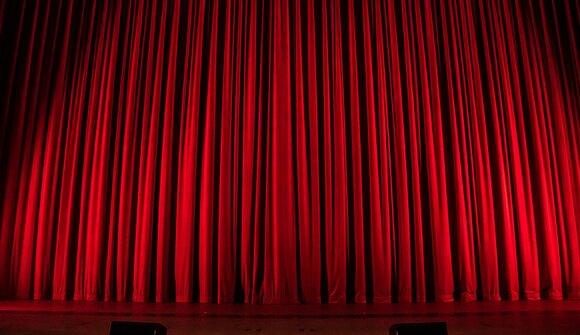Theater: Gioco pericoloso
