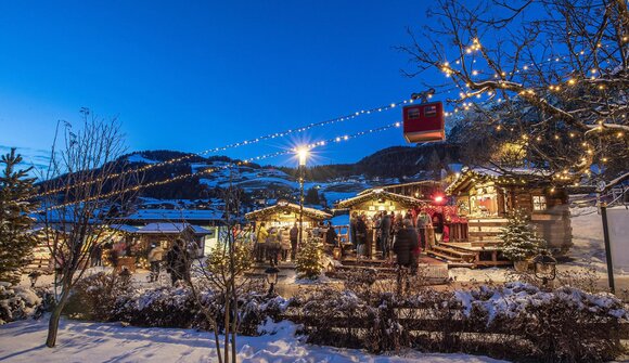 Living nativity scene