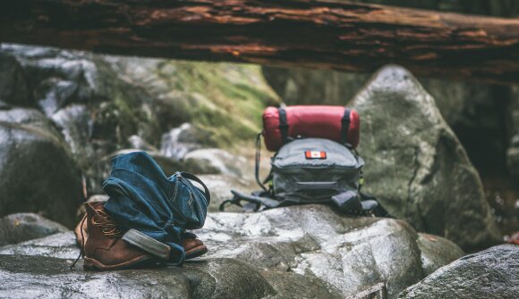 Guided hike: On remote pahts