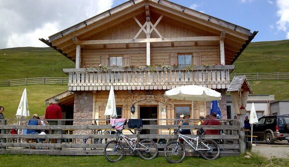 Panoramic hike "Öttenbacher Alm"