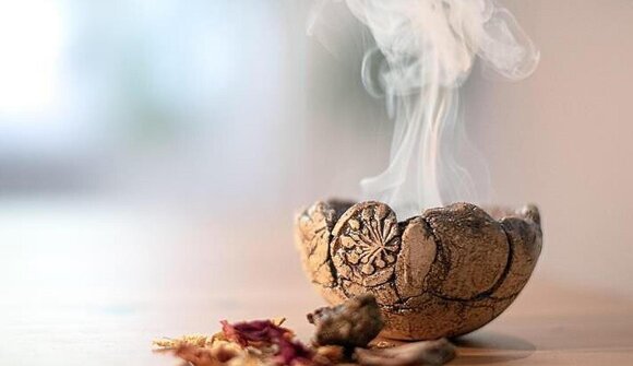 "Die Welt des Räucherns"