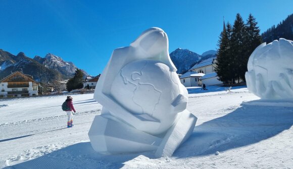 Festival delle sculture in neve