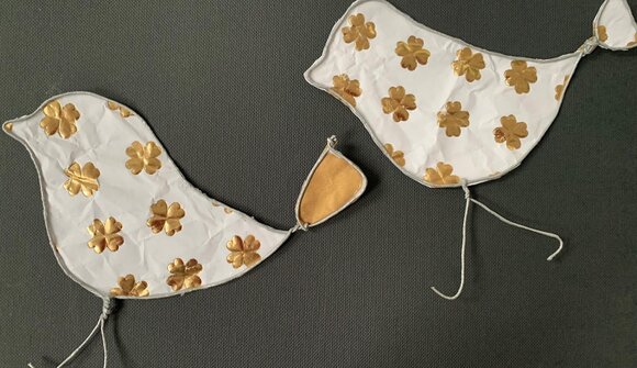 Frühlingszauber aus Draht und Papier