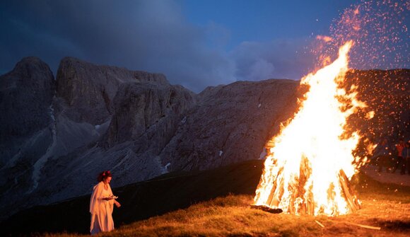 Jesus’ Sacred Heart: Fire & Myth