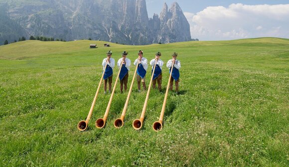 Concerto dei suonatori di corno alpino