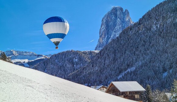Ascensione con brindisi in mongolfiera