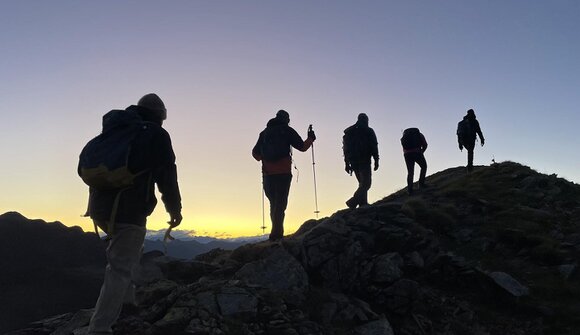 Tour all'alba in vetta