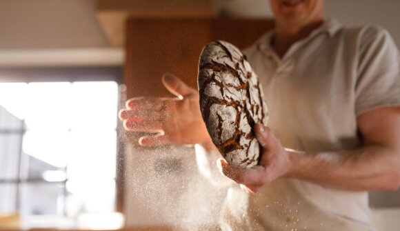 Bread baking with tasting and mini tour