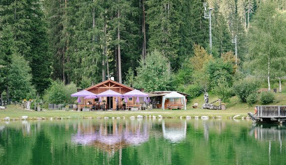 Grillfeier am Fischteich in Antholz