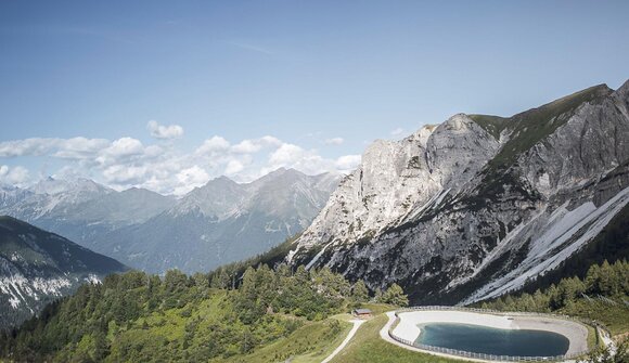 Hike - Relacing - Enjoying