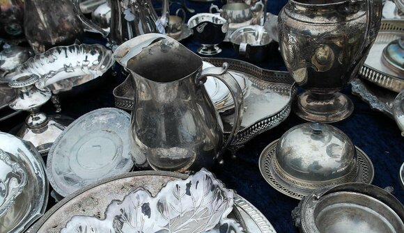 Mercatino delle pulci a Perca