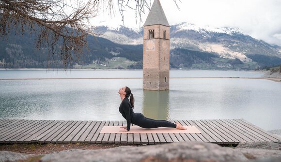Yoga at Lake Resia
