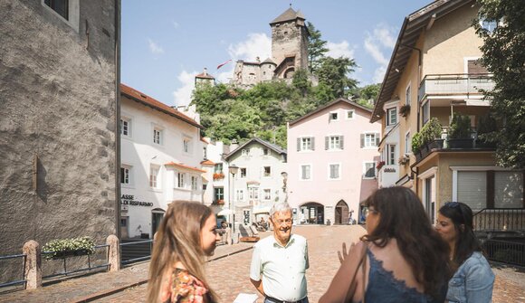 Visita guidata gratuita a Chiusa