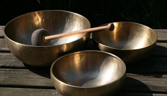 Campane tibetane tra i vigneti