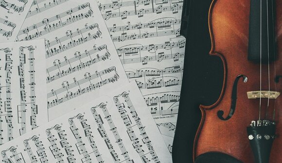 Personaggi femminili - storia dell'opera