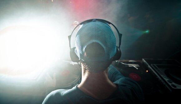 B-Nights Spring - House Vibes