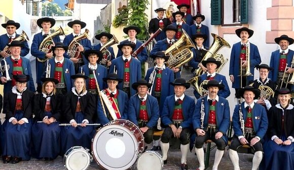 Musikkapelle Albeins spielt auf