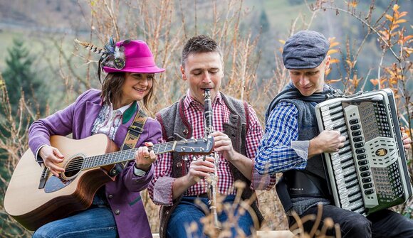 Wild.Wein.Gesang mit "Die Hallers"