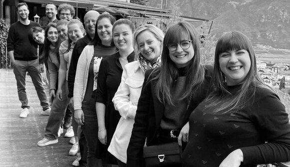 "Eine Freundin kommt selten allein"