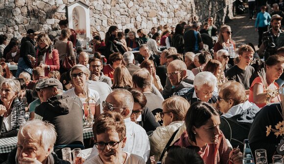 Ehrung der Villnösser Rodler