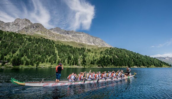 Drachenboot-Rennen