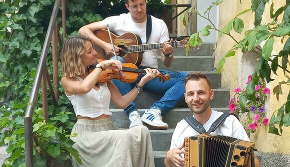 "Blues trifft Alpin Folk"